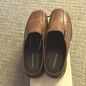 Naturalizer slip on shoes